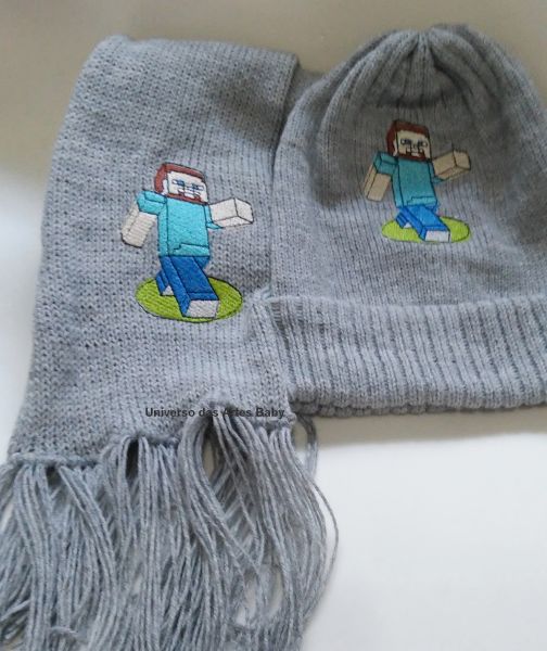 Conjunto Gorro e Cachecol Bordado